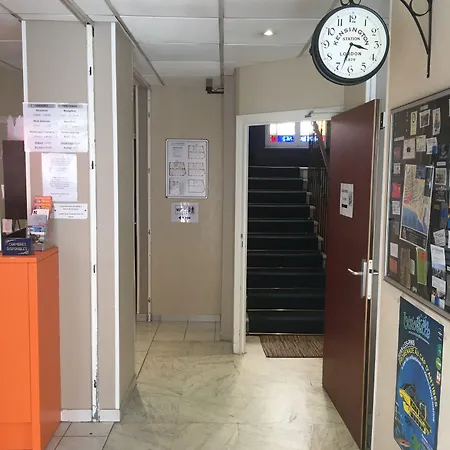 Le Etoile Hotel
