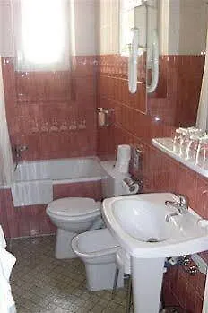 Hotel Le Etoile 2*