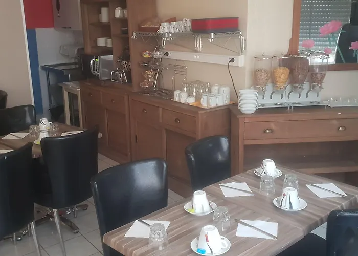 Le Etoile نيس