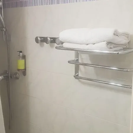 Le Etoile Hotel